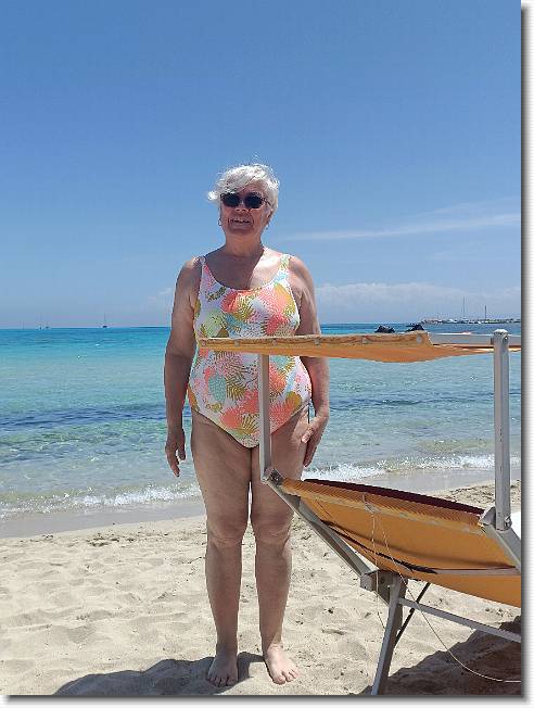 Clicca per scorrere le foto originali ingrandite