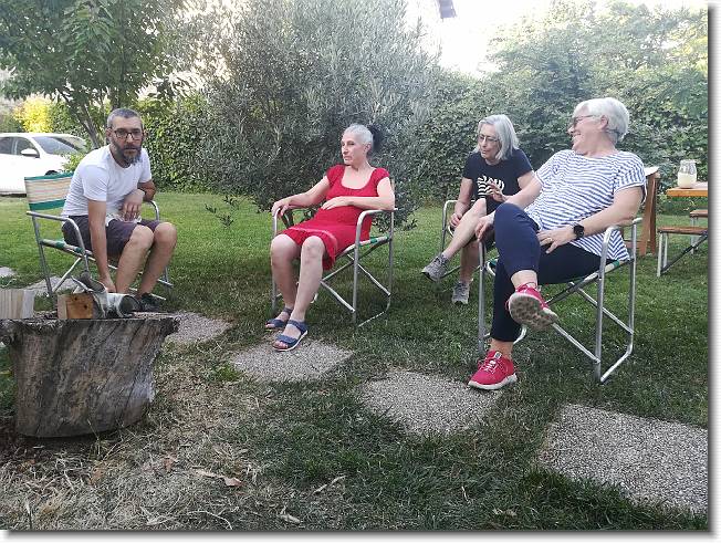 Clicca per scorrere le foto originali ingrandite