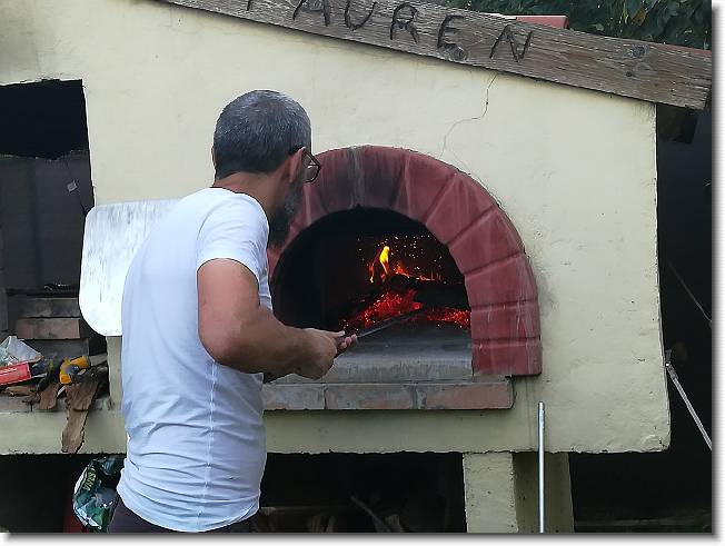 Clicca per scorrere le foto originali ingrandite