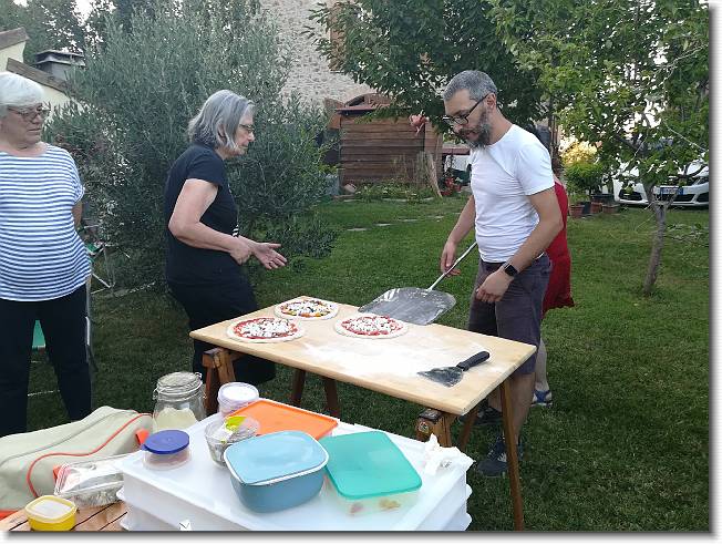 Clicca per scorrere le foto originali ingrandite