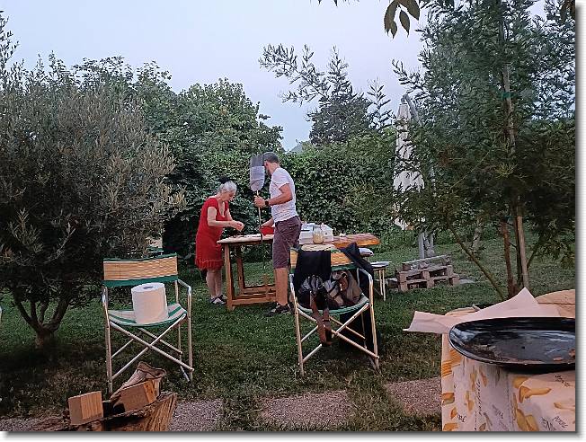 Clicca per scorrere le foto originali ingrandite