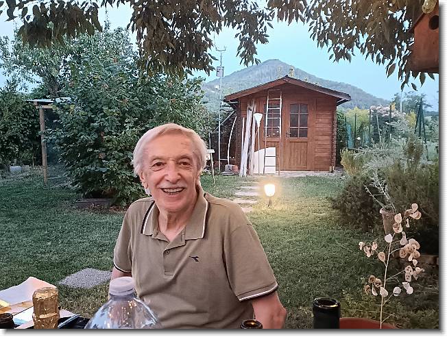 Clicca per scorrere le foto originali ingrandite