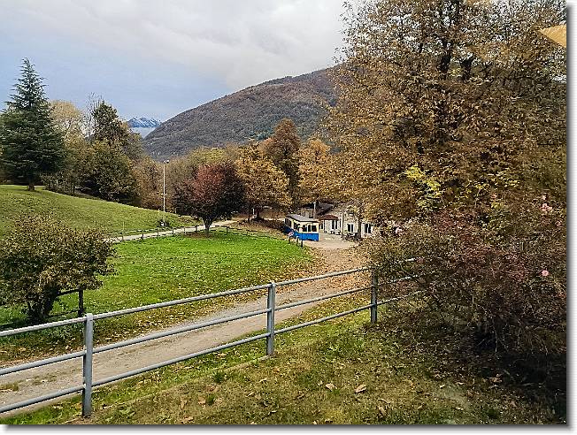 Clicca per scorrere le foto originali ingrandite