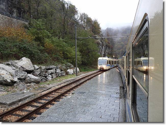 Clicca per scorrere le foto originali ingrandite
