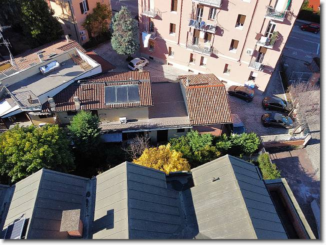 Clicca per scorrere le foto originali ingrandite