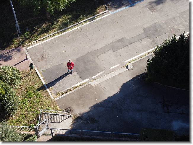 Clicca per scorrere le foto originali ingrandite