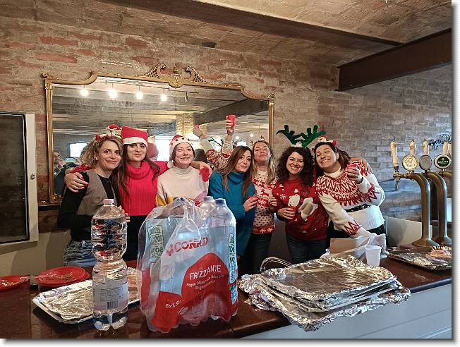 Clicca per scorrere le foto originali ingrandite