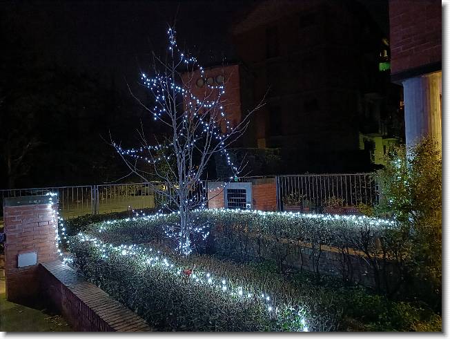 Clicca per scorrere le foto originali ingrandite