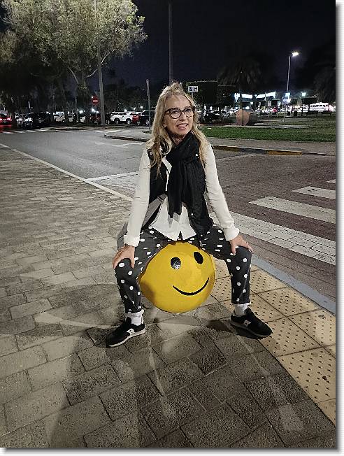 Clicca per scorrere le foto originali ingrandite