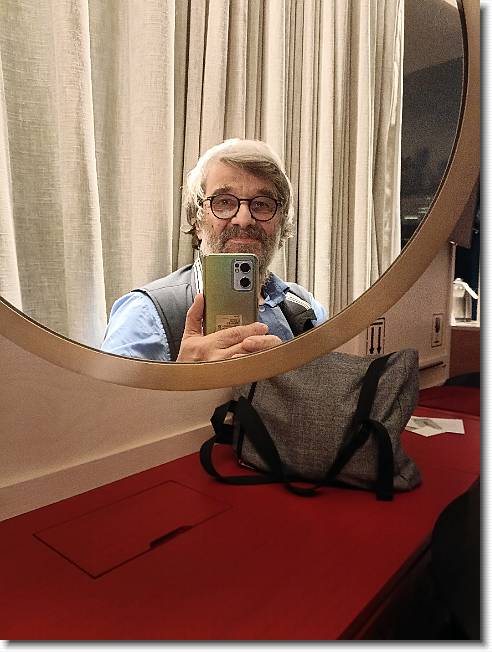 Clicca per scorrere le foto originali ingrandite