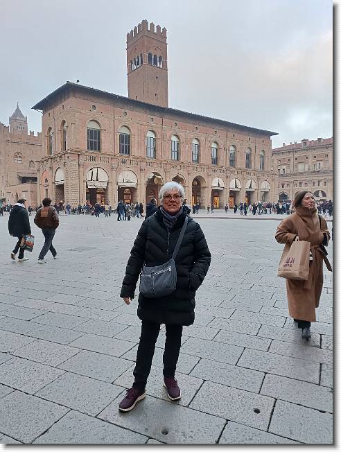 Clicca per scorrere le foto originali ingrandite