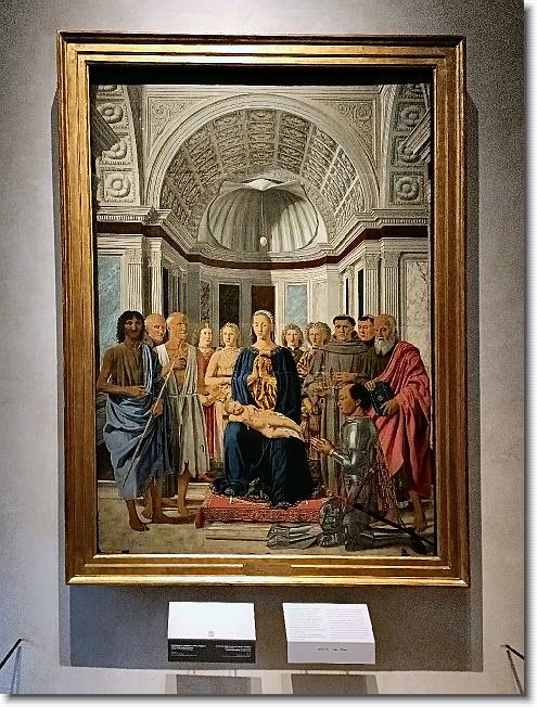 Clicca per scorrere le foto originali ingrandite