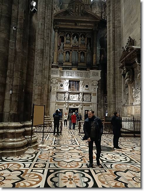 Clicca per scorrere le foto originali ingrandite