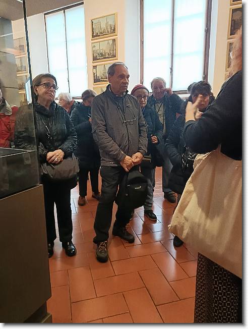 Clicca per scorrere le foto originali ingrandite