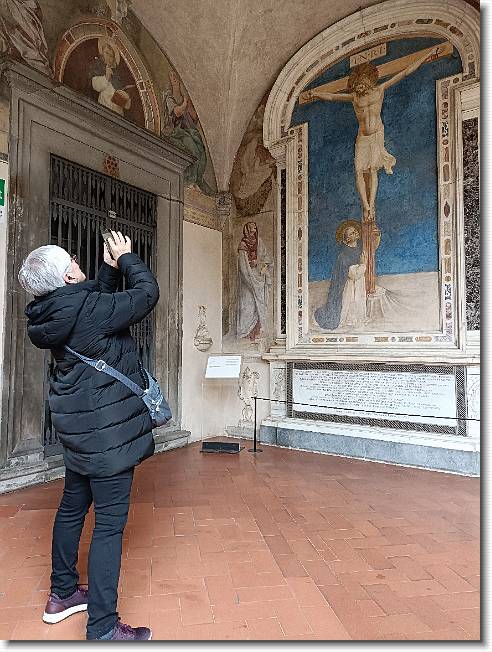 Clicca per scorrere le foto originali ingrandite