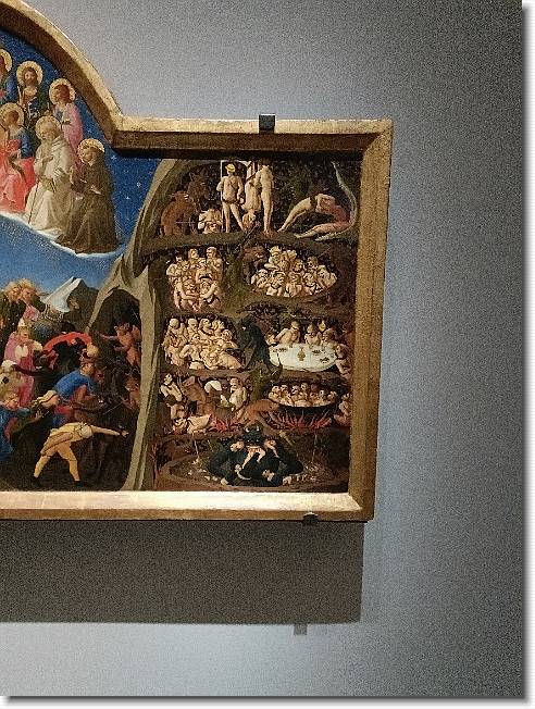 Clicca per scorrere le foto originali ingrandite