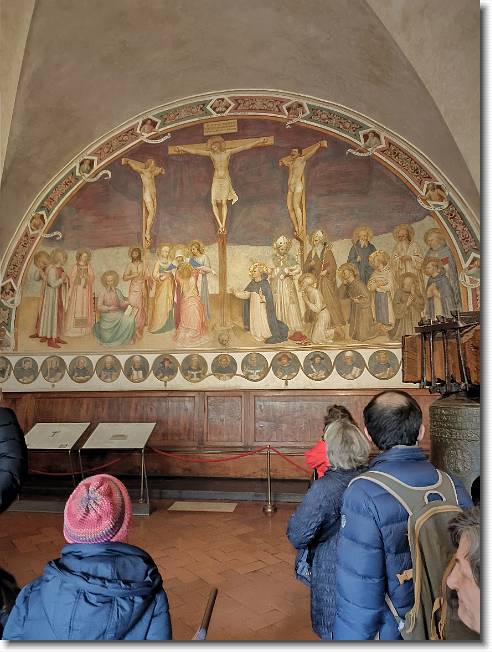 Clicca per scorrere le foto originali ingrandite