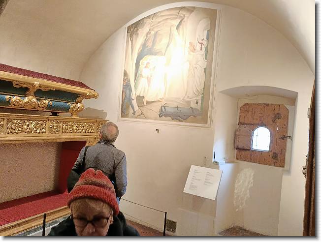 Clicca per scorrere le foto originali ingrandite
