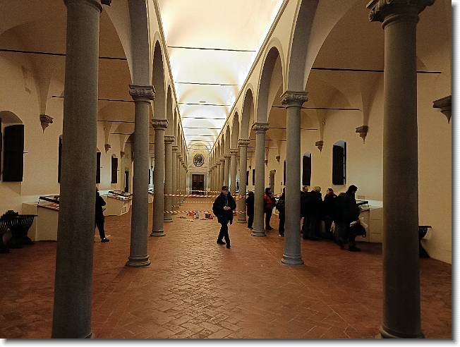 Clicca per scorrere le foto originali ingrandite