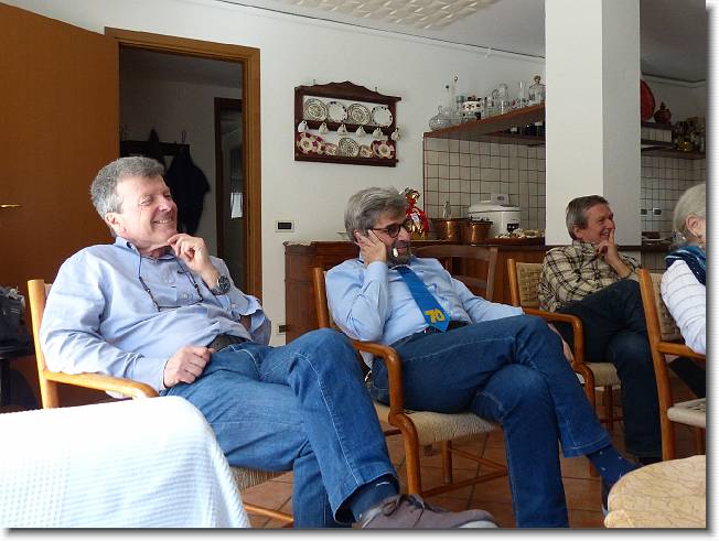 Clicca per scorrere le foto originali ingrandite
