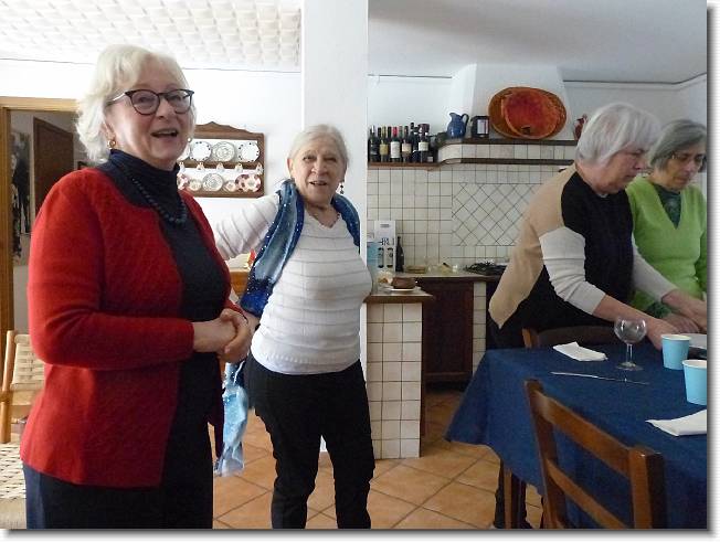 Clicca per scorrere le foto originali ingrandite