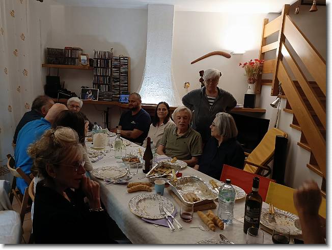Clicca per scorrere le foto originali ingrandite