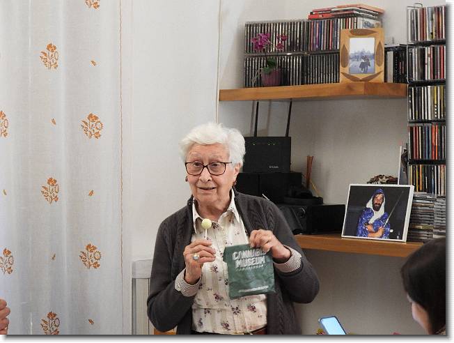 Clicca per scorrere le foto originali ingrandite