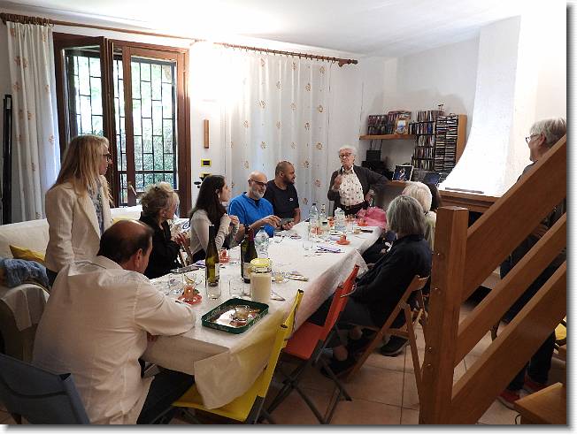 Clicca per scorrere le foto originali ingrandite
