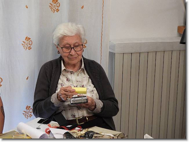 Clicca per scorrere le foto originali ingrandite