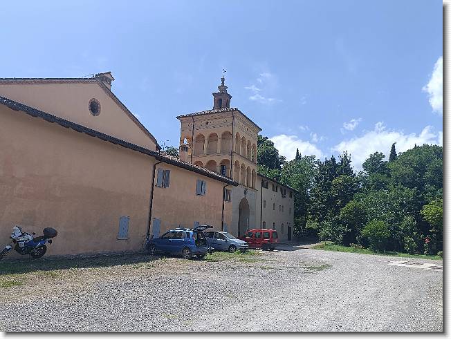 Clicca per scorrere le foto originali ingrandite
