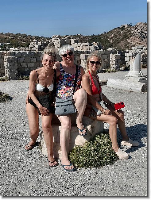 Clicca per scorrere le foto originali ingrandite