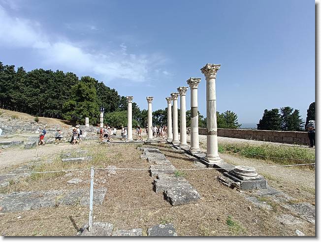 Clicca per scorrere le foto originali ingrandite