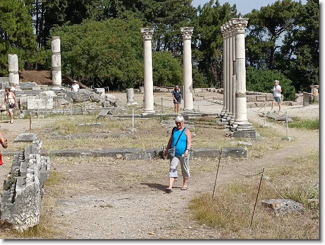 Clicca per scorrere le foto originali ingrandite