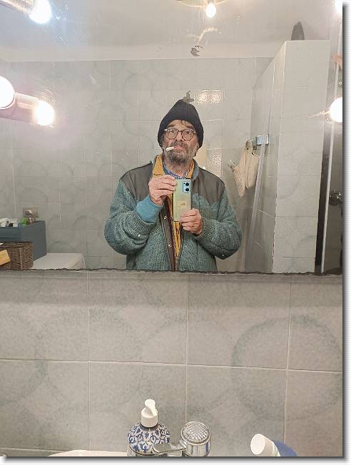 Clicca per scorrere le foto originali ingrandite