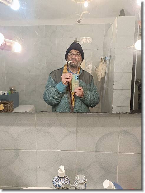 Clicca per scorrere le foto originali ingrandite