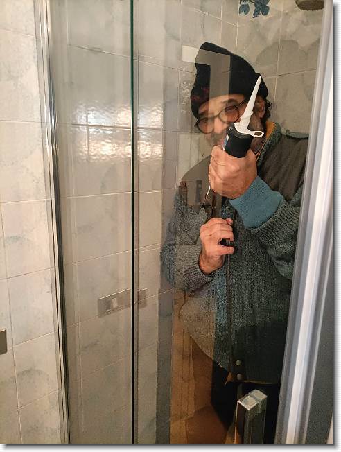 Clicca per scorrere le foto originali ingrandite