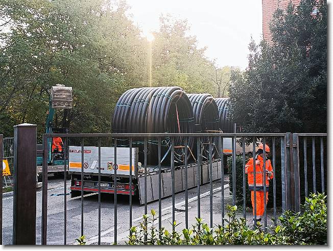 Clicca per scorrere le foto originali ingrandite