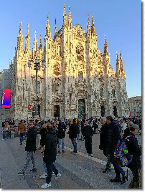 Clicca per scorrere le foto originali ingrandite