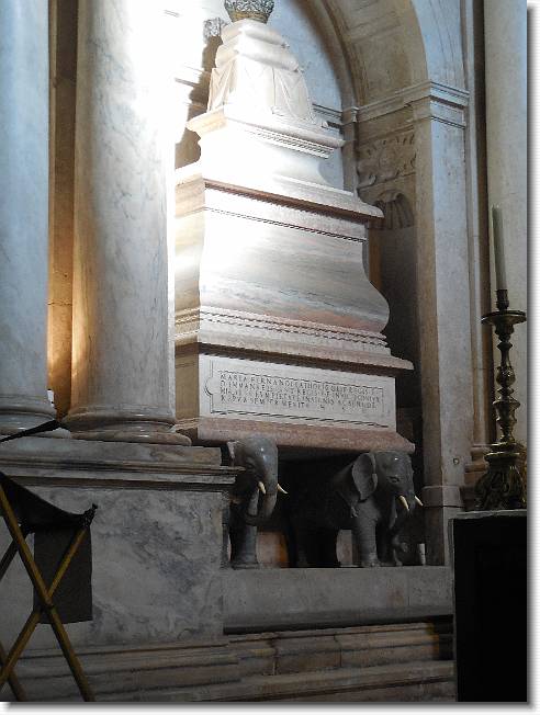Clicca per scorrere le foto originali ingrandite