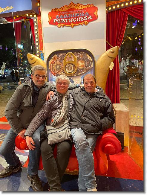 Clicca per scorrere le foto originali ingrandite