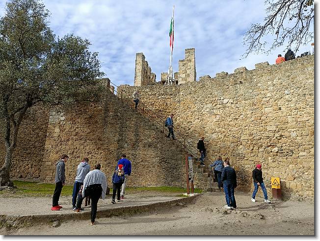 Clicca per scorrere le foto originali ingrandite