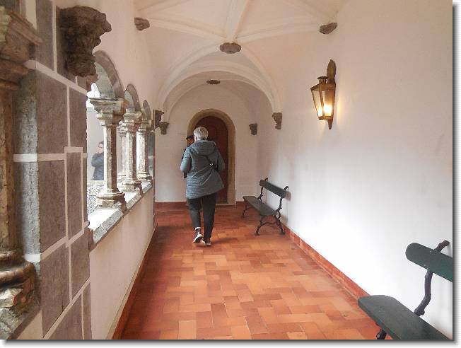 Clicca per scorrere le foto originali ingrandite