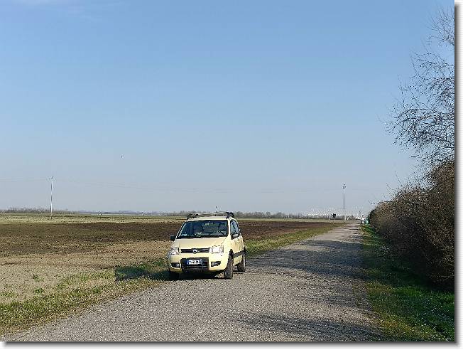 Clicca per scorrere le foto originali ingrandite