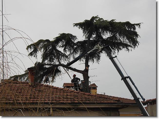 Clicca per scorrere le foto originali ingrandite