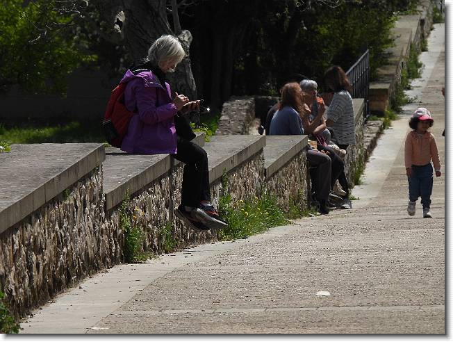 Clicca per scorrere le foto originali ingrandite