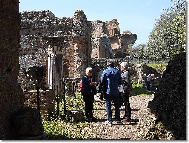Clicca per scorrere le foto originali ingrandite