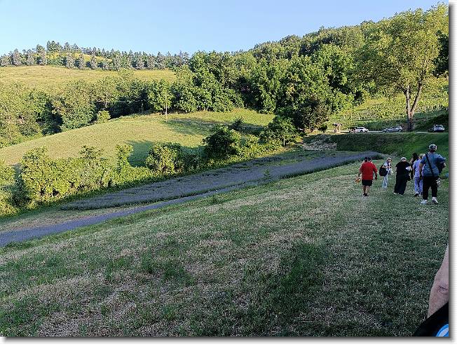 Clicca per scorrere le foto originali ingrandite