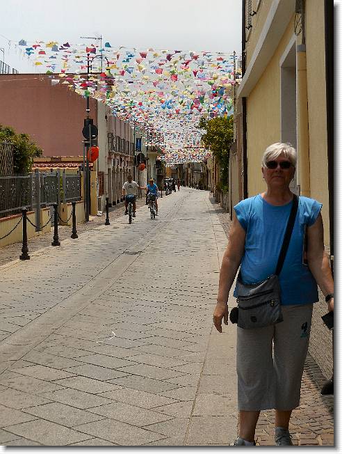 Clicca per scorrere le foto originali ingrandite