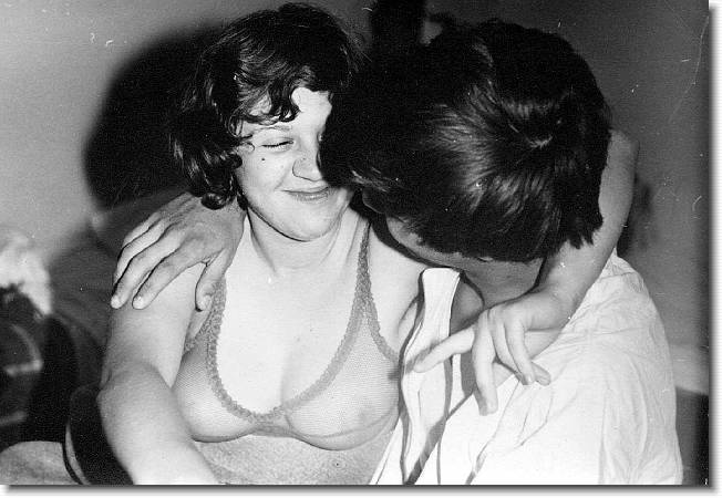 Clicca per scorrere le foto originali ingrandite
