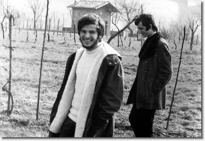 Clicca per scorrere le foto originali ingrandite
